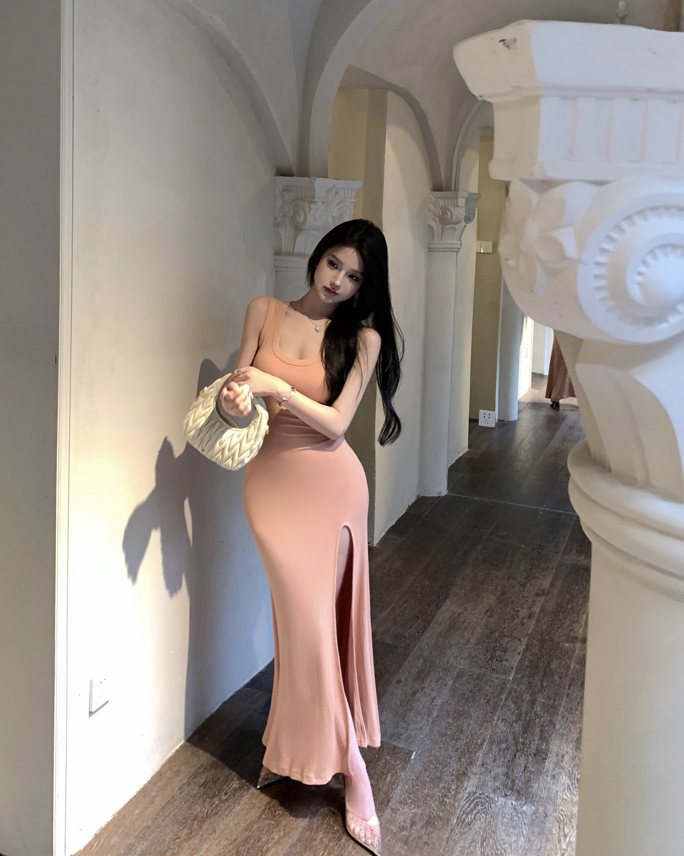 1689432477979_223812