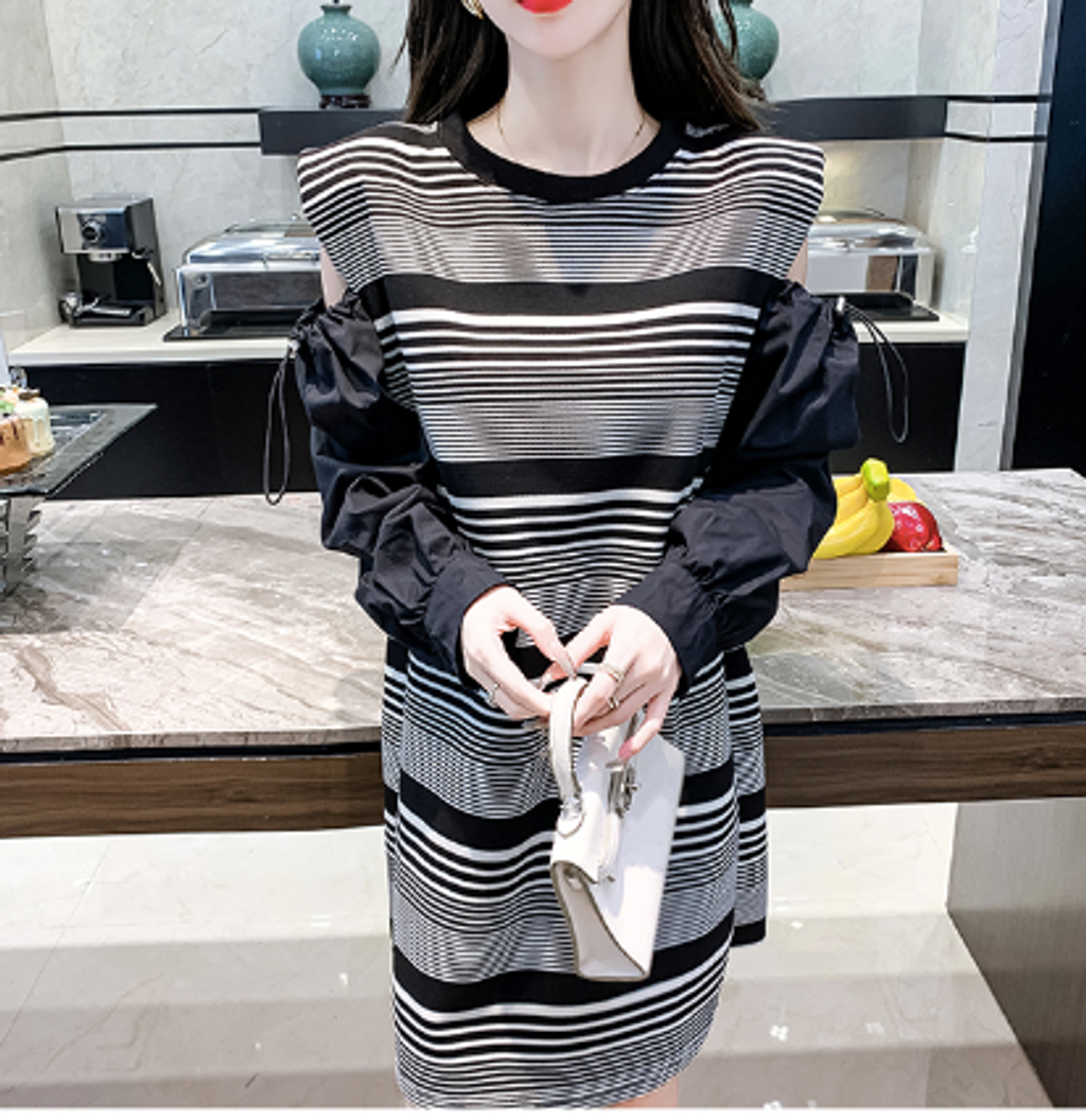 1 2022-10-30 at 9.32.00 PM