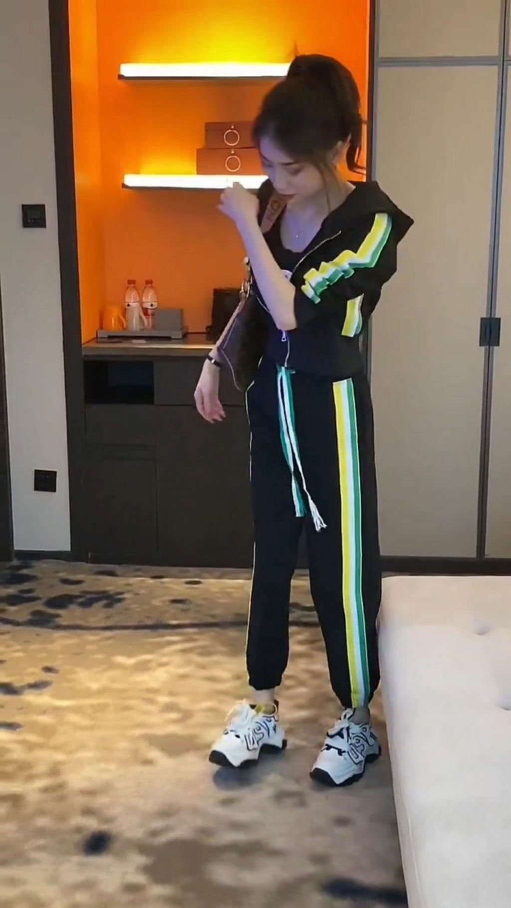 5dea3163-de7b-41ee-aaa0-14f3eb773689