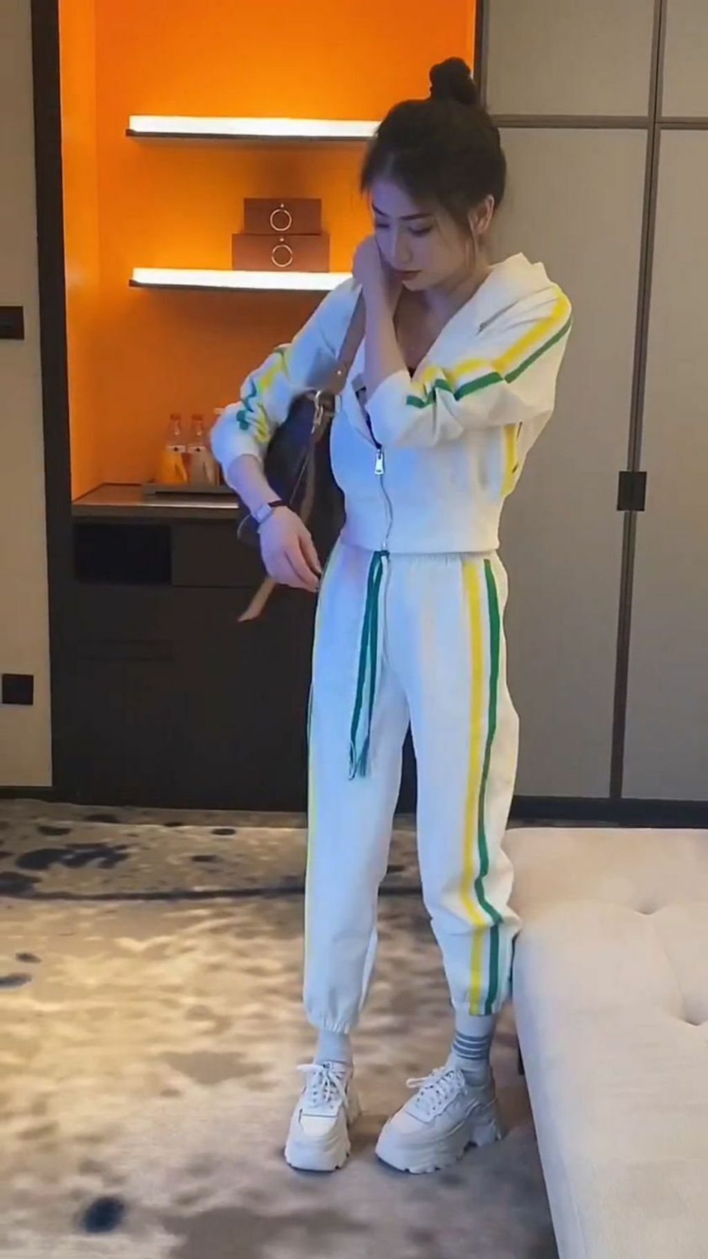 9cf413cd-e323-4cdc-8906-eb2eace62338