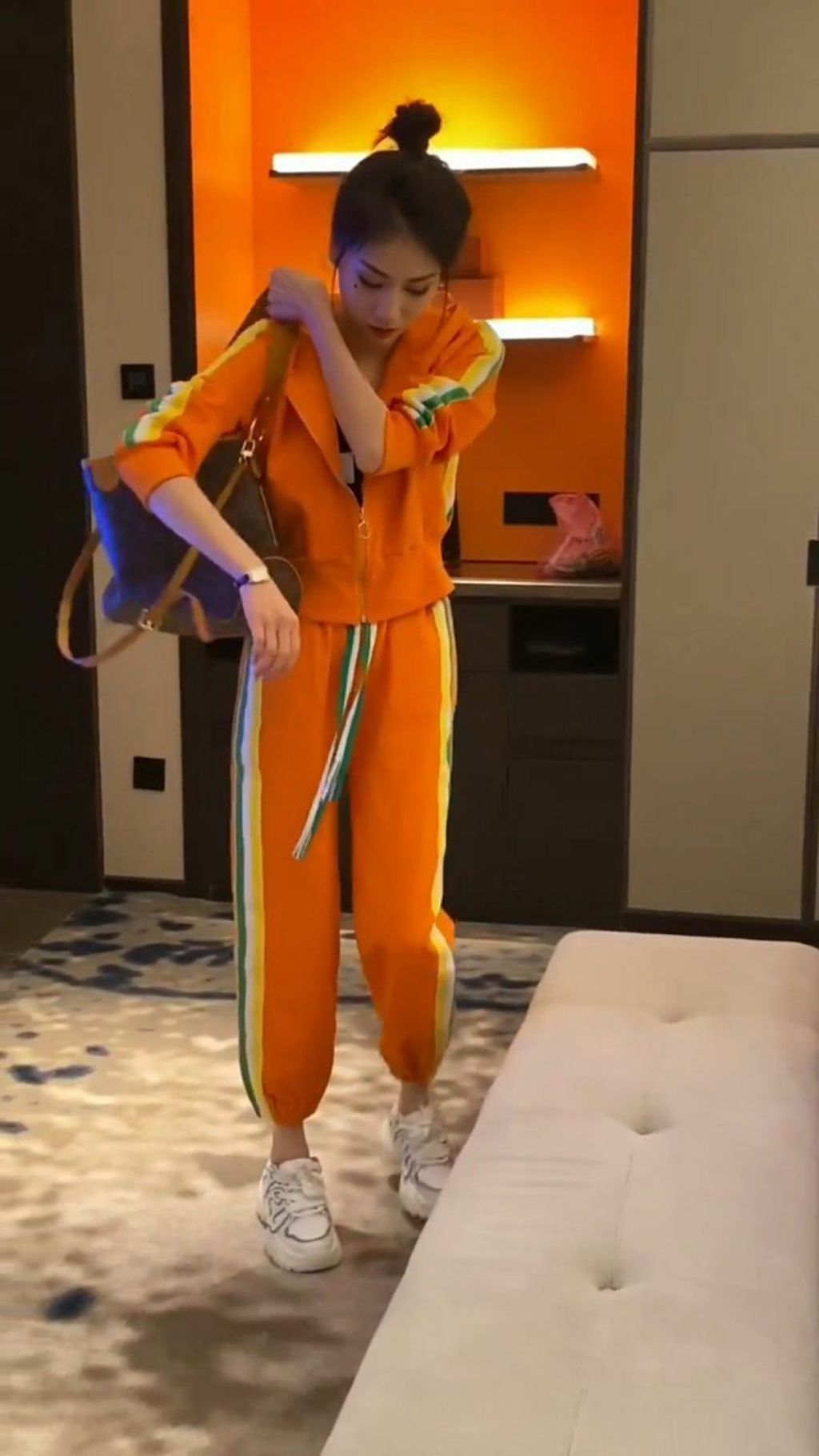 406b7441-1d87-441e-8dba-37ca0b8e2dbe