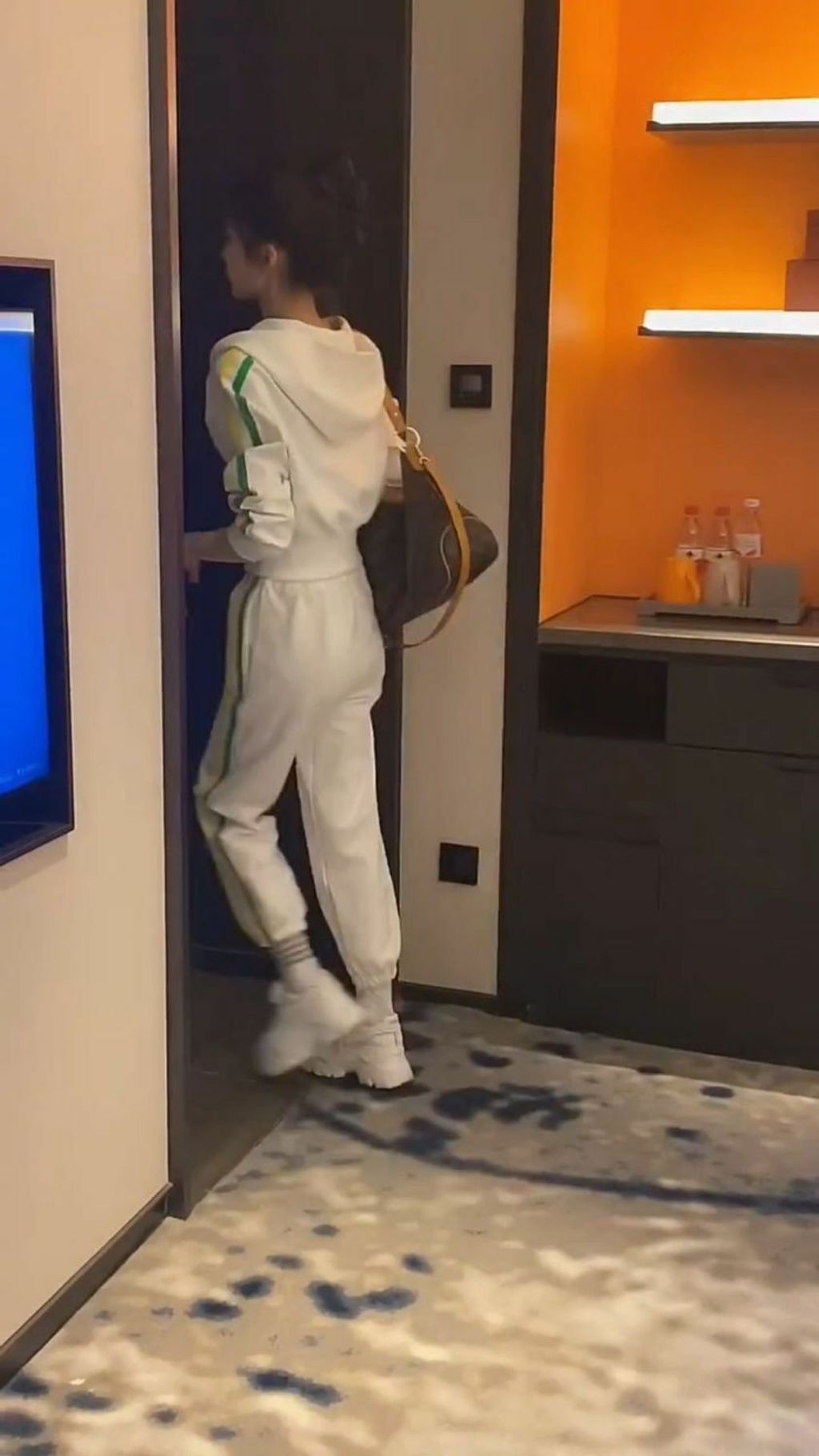 a194804a-3546-4c72-8897-87a71da355f9