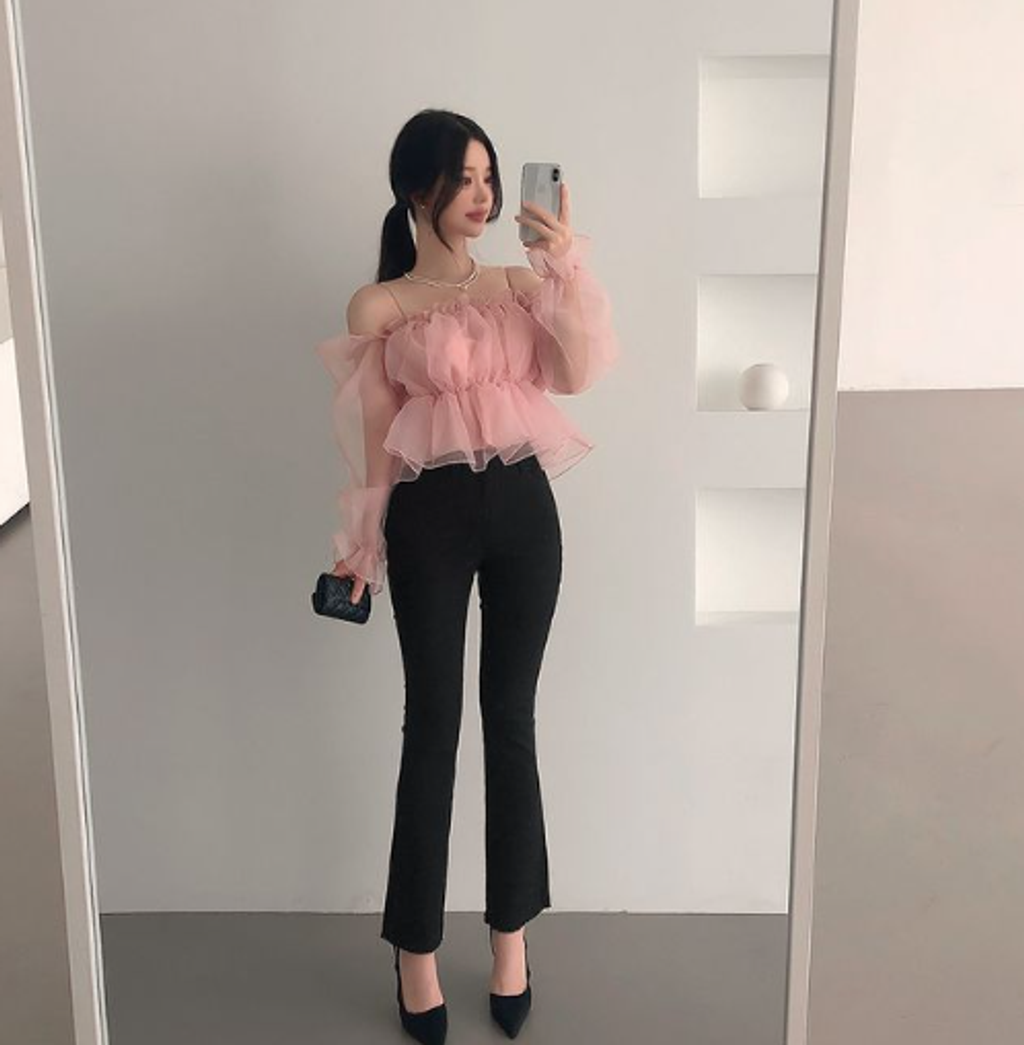 1 2023-03-06 at 5.35.19 PM