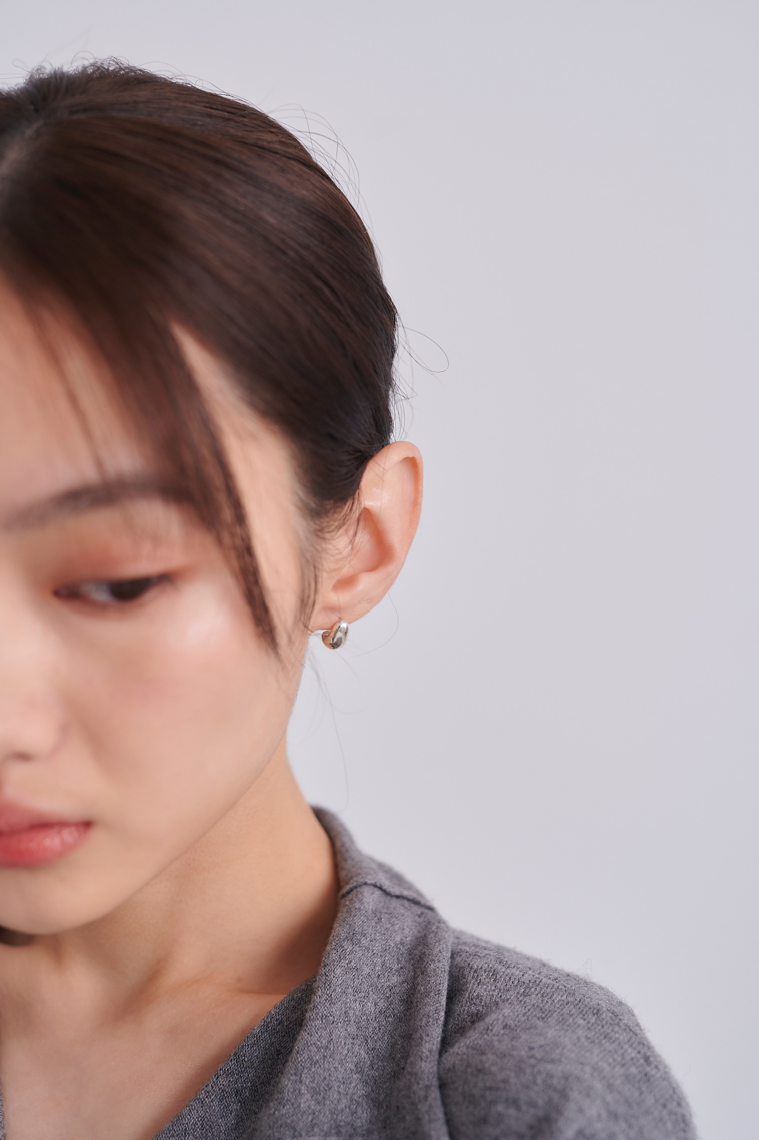 小圓花瓣耳環-1