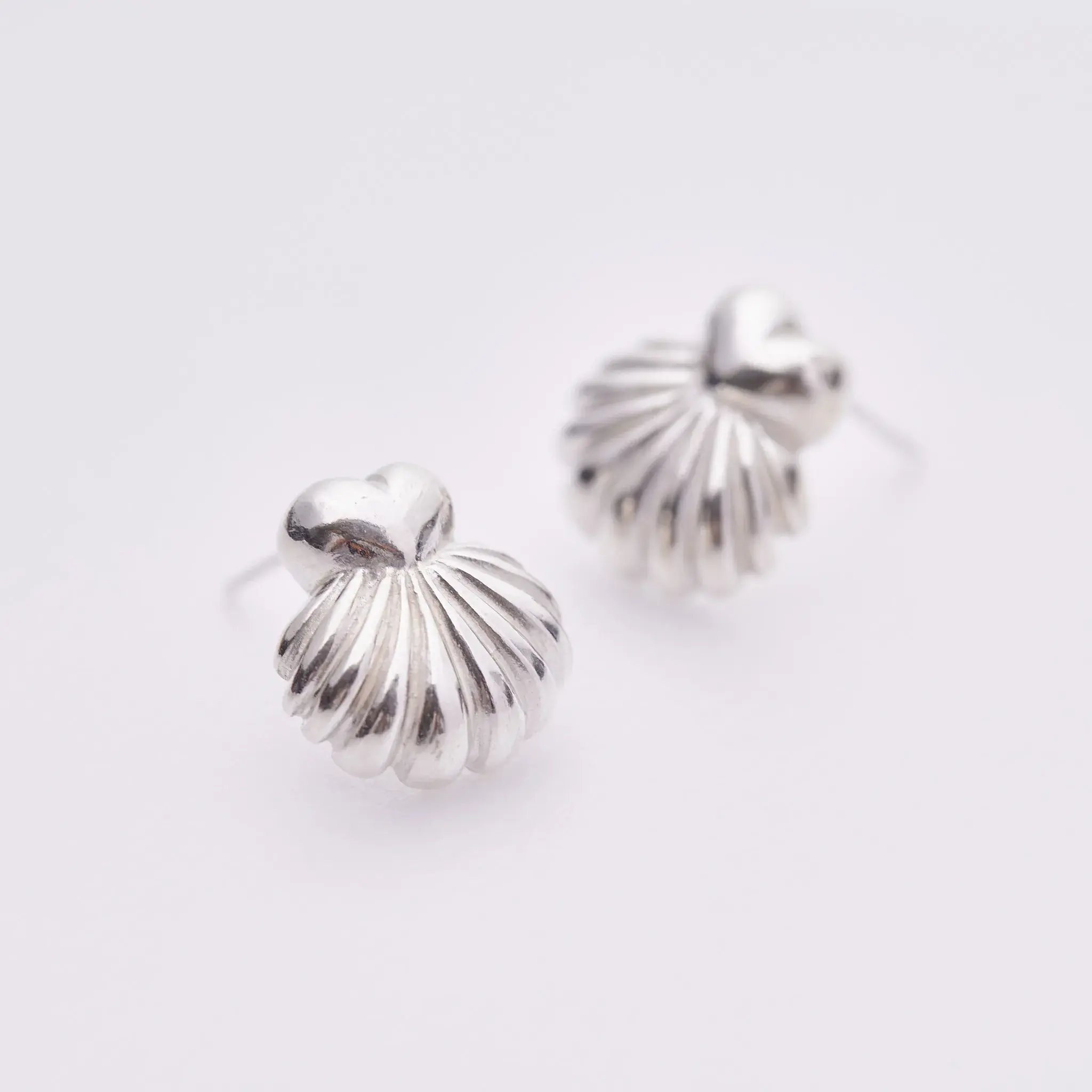 BD424AC0-604F-48CE-B371-F8BA74AE0DC5