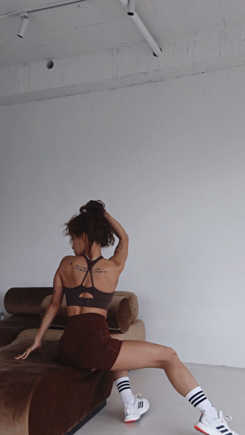 1CCC19B9-4D5B-44B4-847C-A87A55347C09