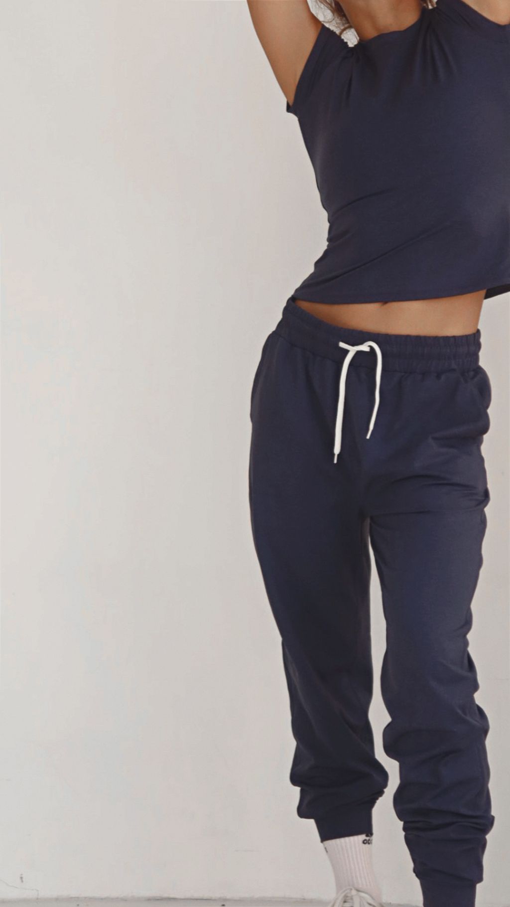 AFF98401-98BC-4882-A64A-42E72FA96EF7