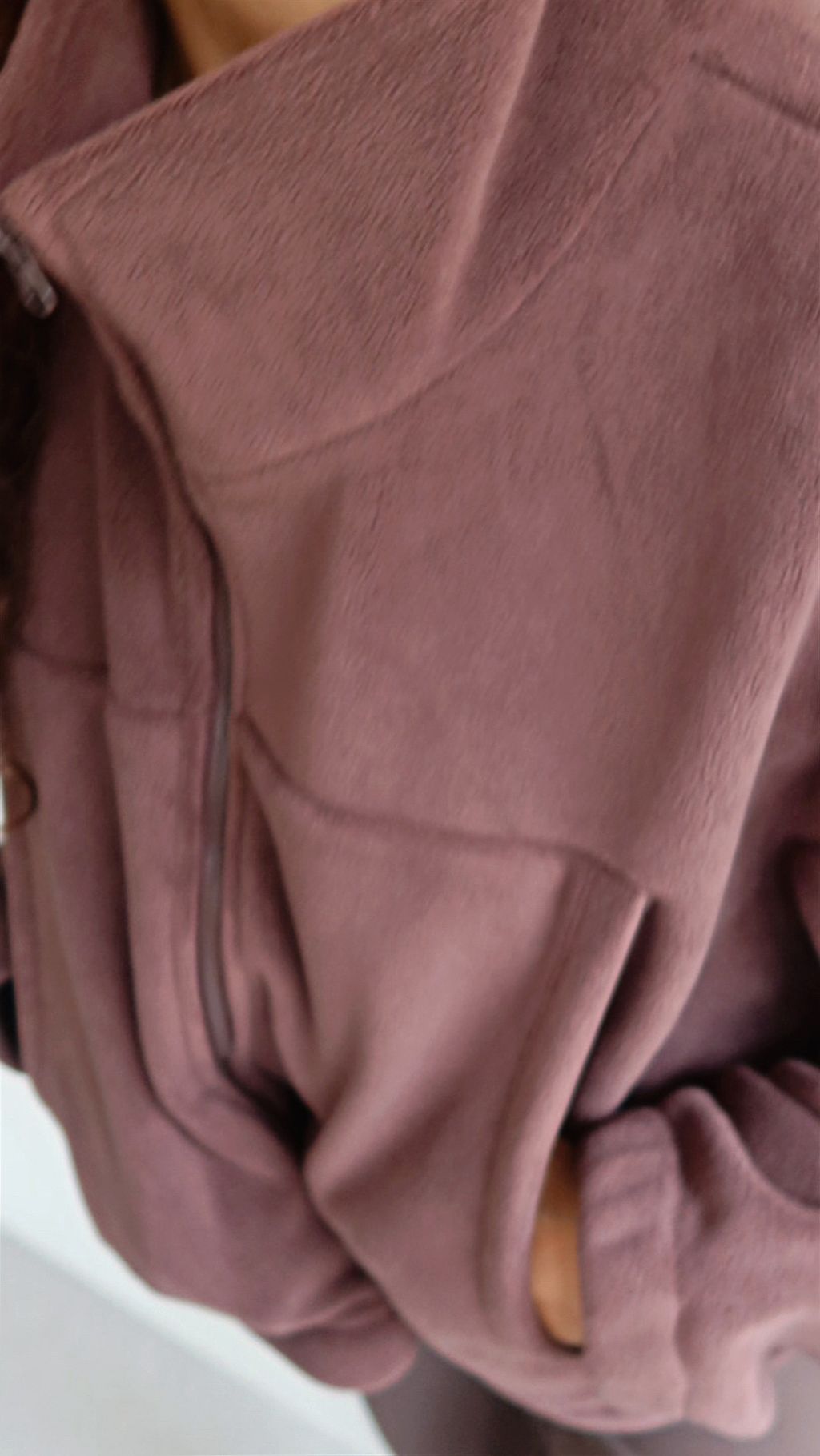 E368736D-E412-470B-B026-C7D9BBFC52E6