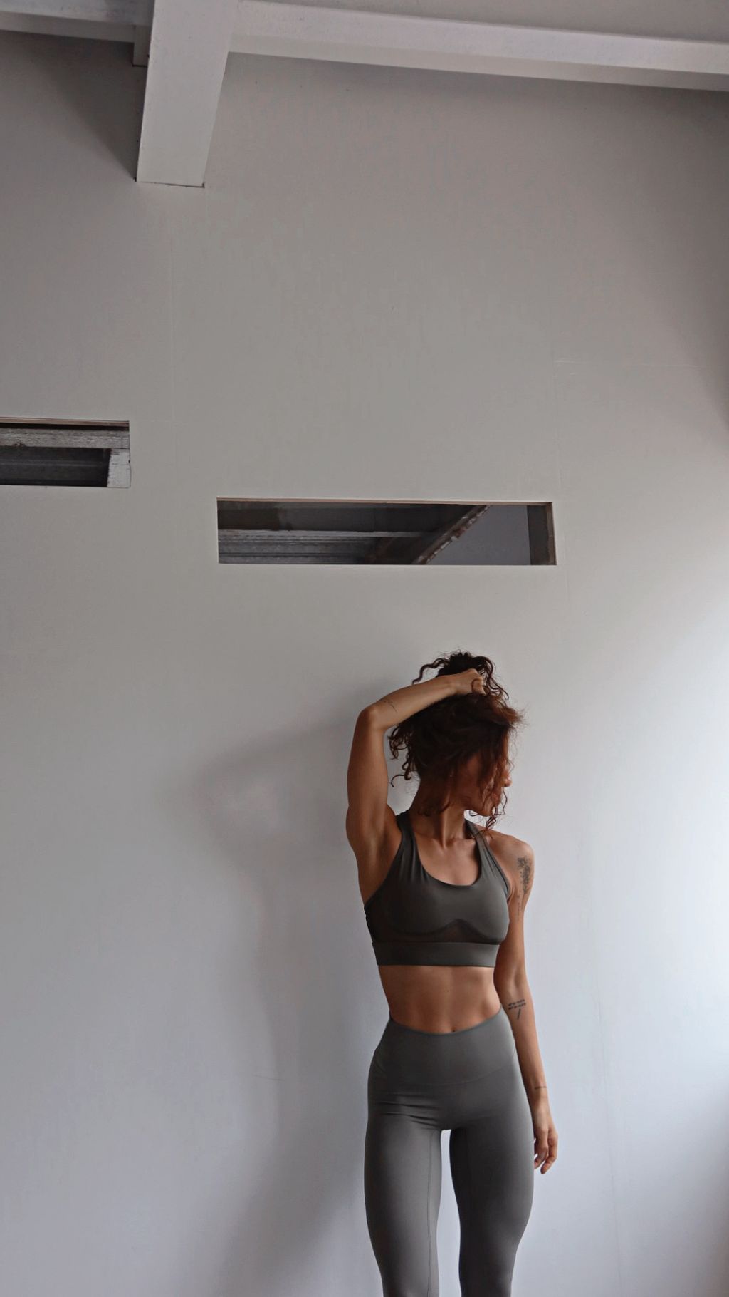 9E6D4E1C-EF4D-41E3-AC46-34A019E7113B