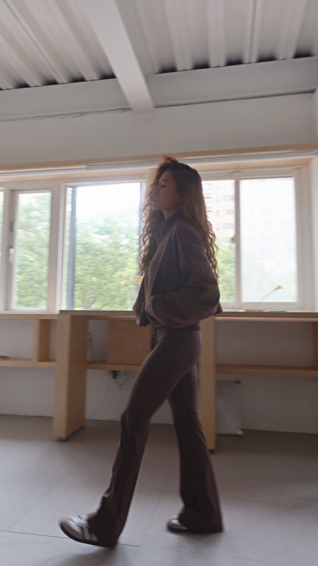 9052BAA0-5BF9-4AD0-8A01-D68A86701A15