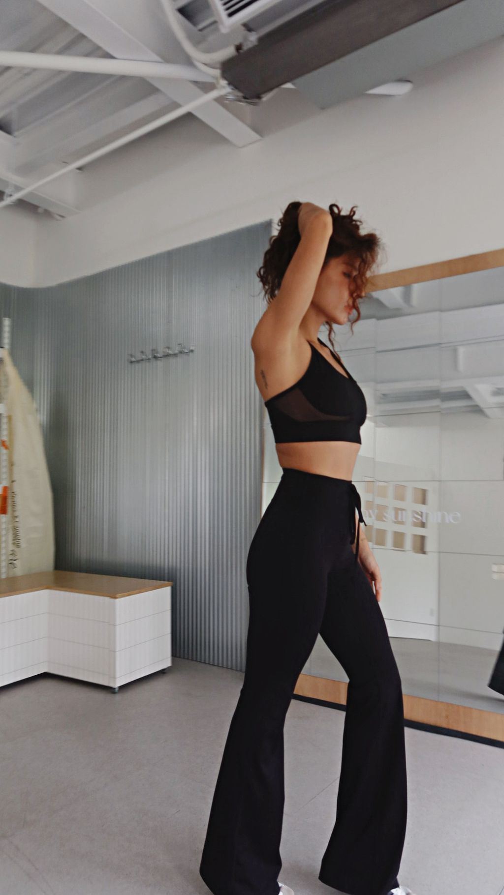 FC569F32-280B-407A-B2BB-9E6E23386EA9