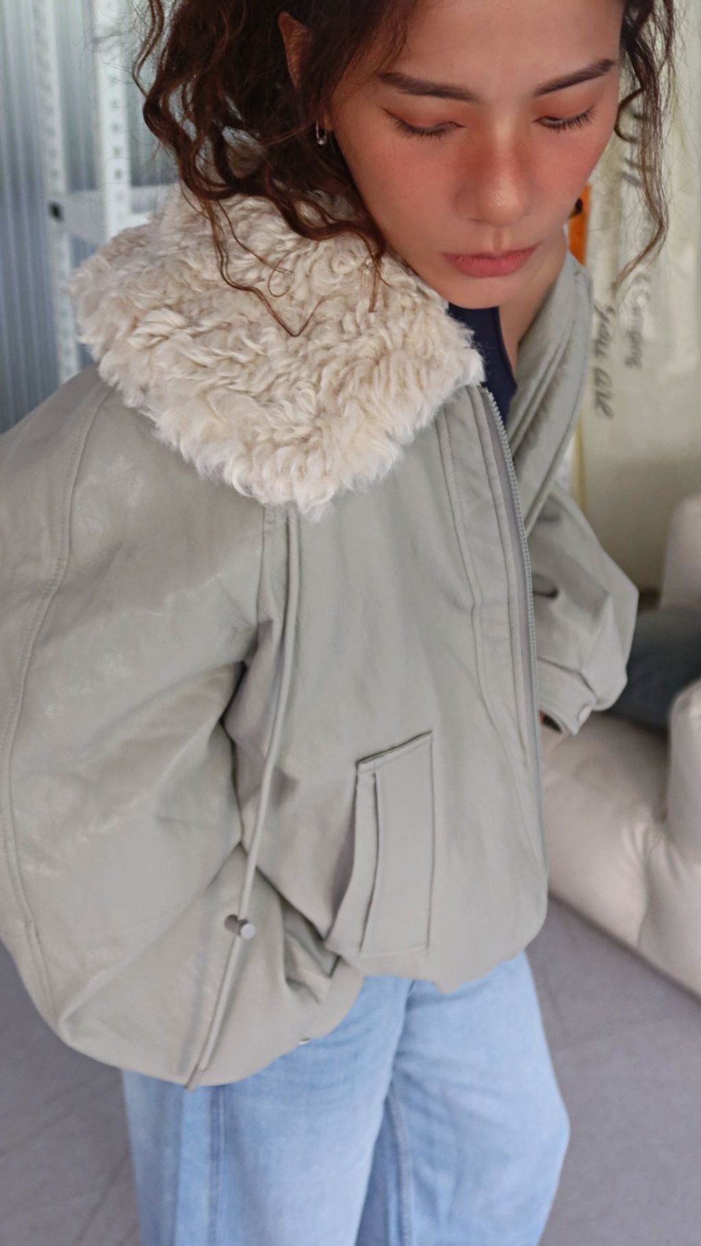 00C4B9F3-2B54-4EB9-AEFA-CA4AE1DC7FC0