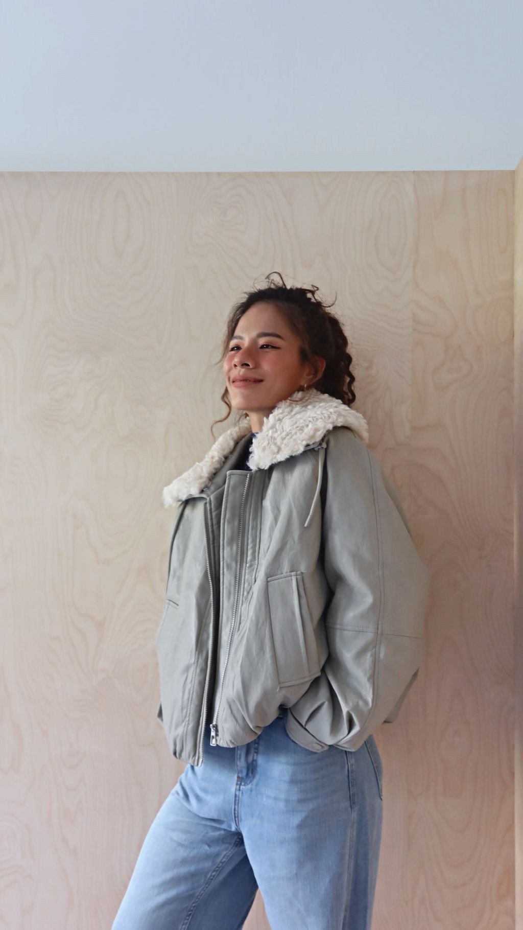 FE4B51E4-E198-4CBB-9C57-1AAA65097E1C