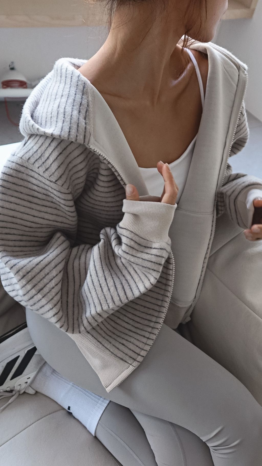 94BDE769-3D8F-4C74-90B1-A9635137CC01