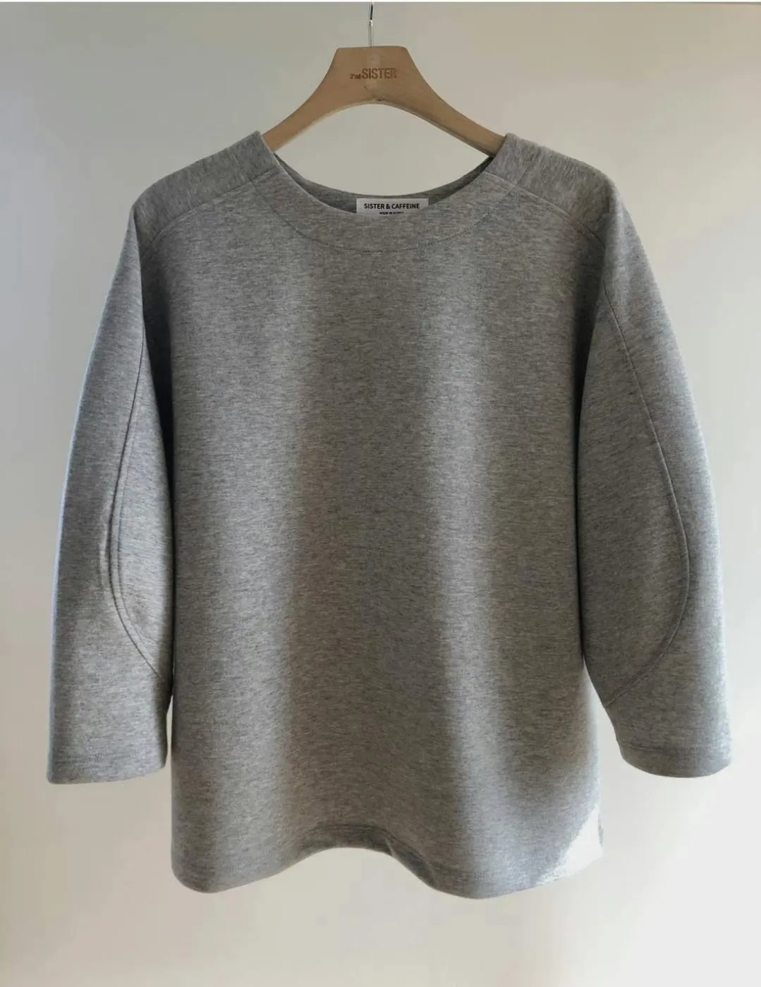 596830F6-7A79-4BB4-A560-5A3F0653E51D