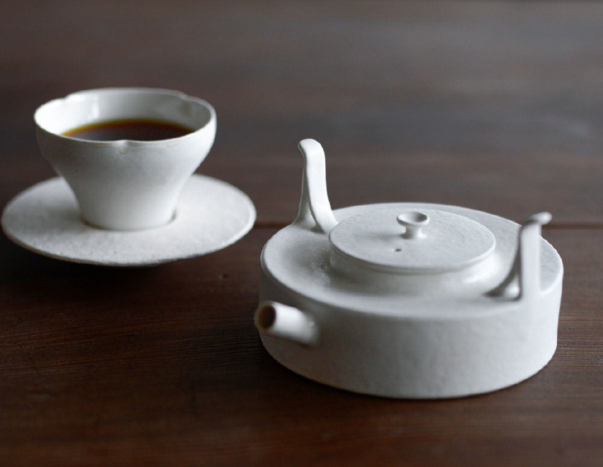 茶壺– 雪膩
