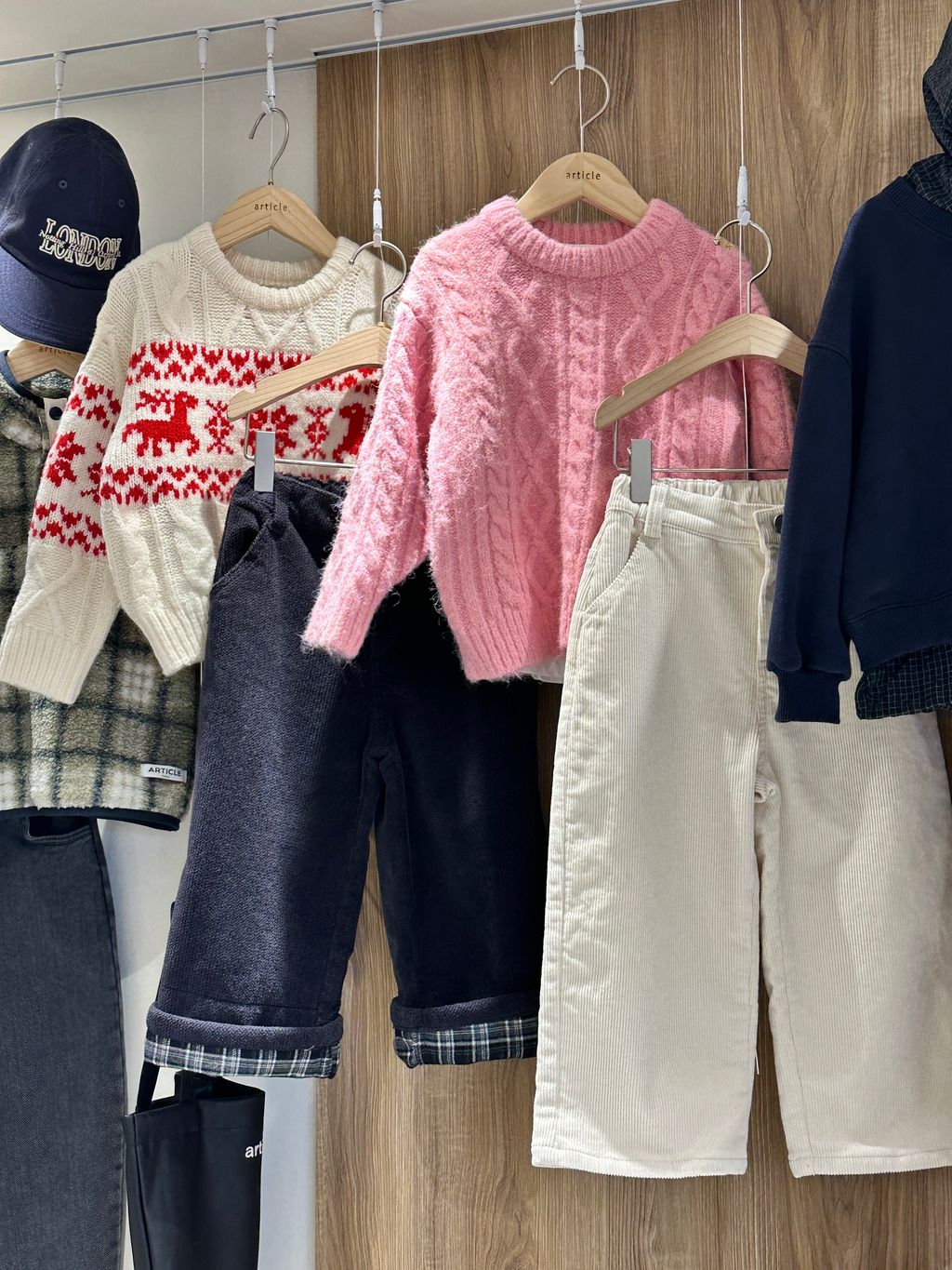 704180b67t2f03f07b7c827edf49433b