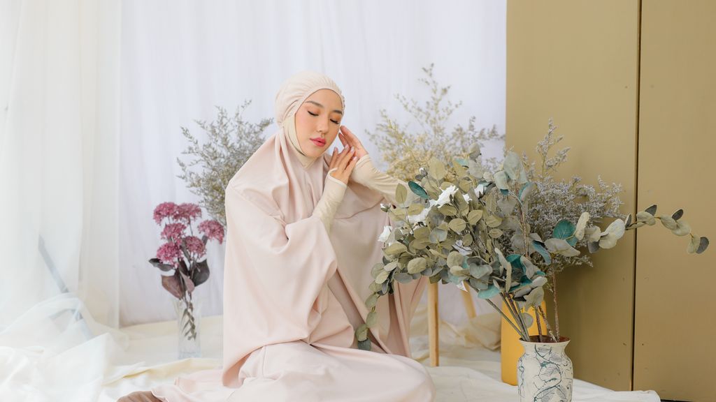 Adakah Sah Solat Seorang Wanita tanpa Memakai Telekung?