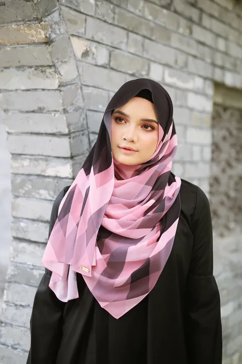 Louvre Shawl in Black Bean.jpg