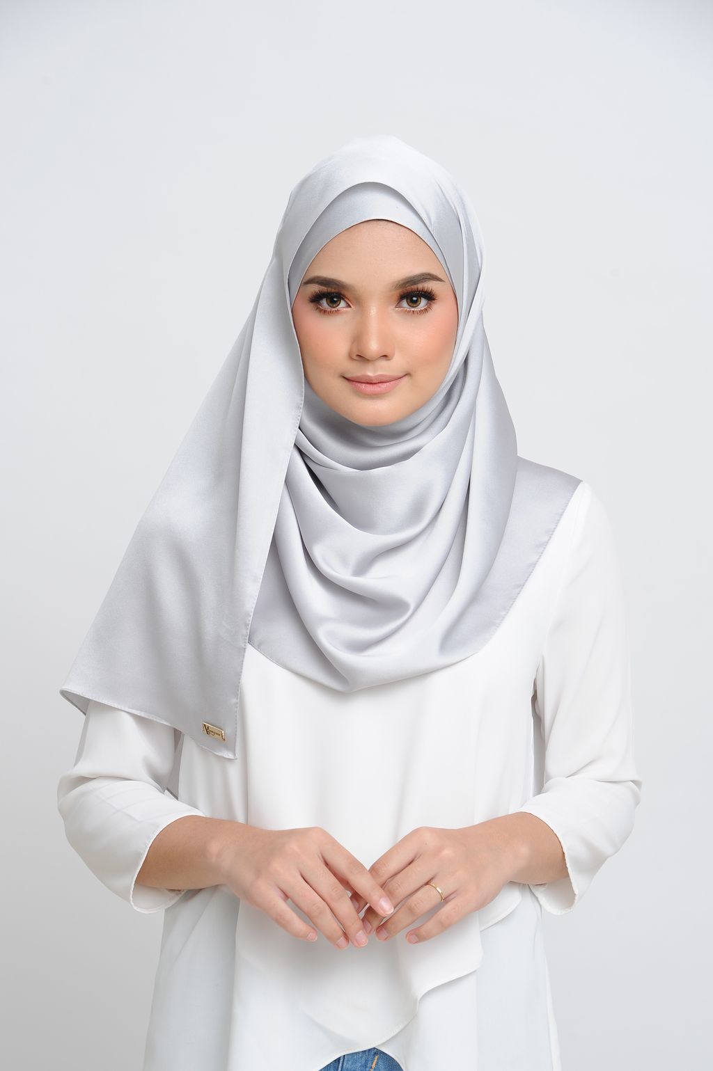Aisha Satin Scarf in Platinum ( Machine Rolled Version in Rectangle-shape ) Large 1.jpg