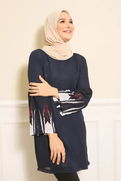 Bell-sleeve 004 1.jpg