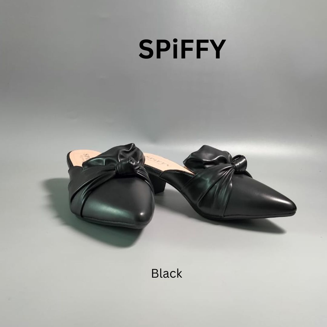 5579 black