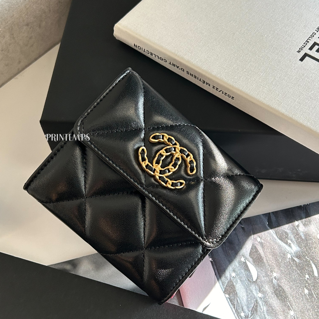 CHANEL 19黑金短夾 (7)