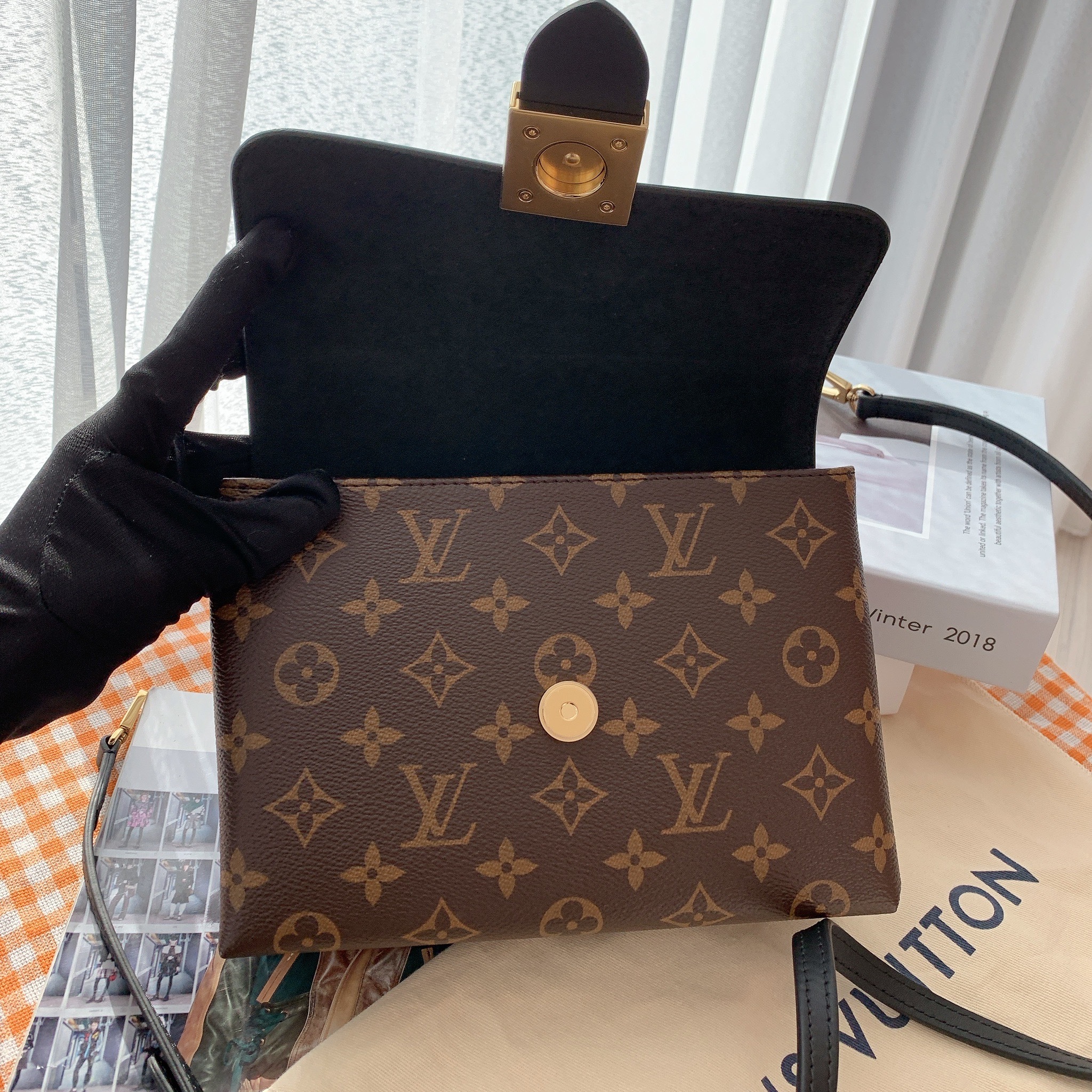 Lv locky online