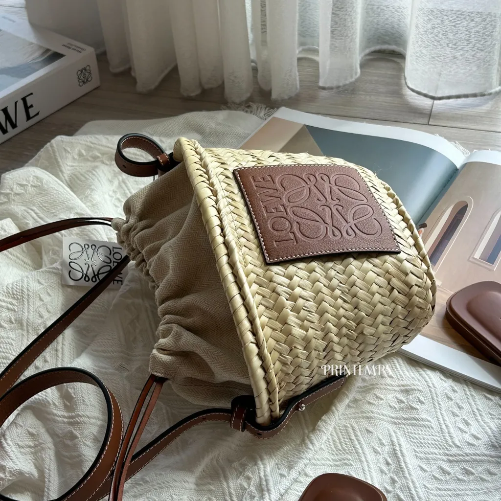 LOEWE迷你草編側背包 (6)