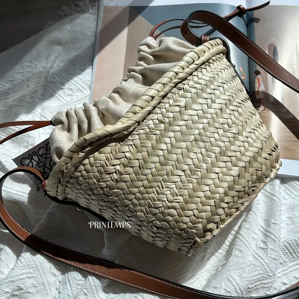 LOEWE迷你草編側背包 (8)