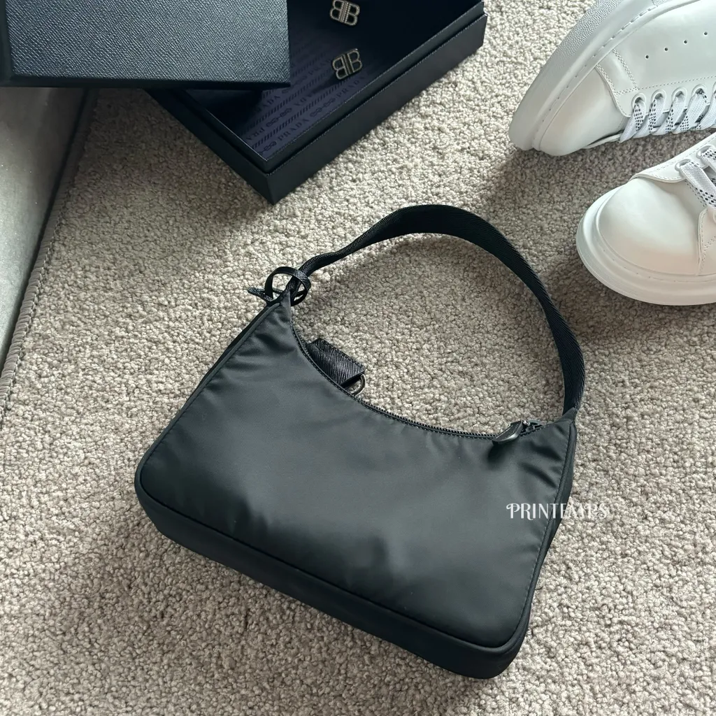2000尼龍HOBO(1)