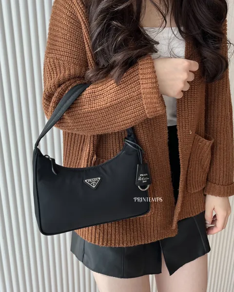 PRADA尼龍hobo (2)