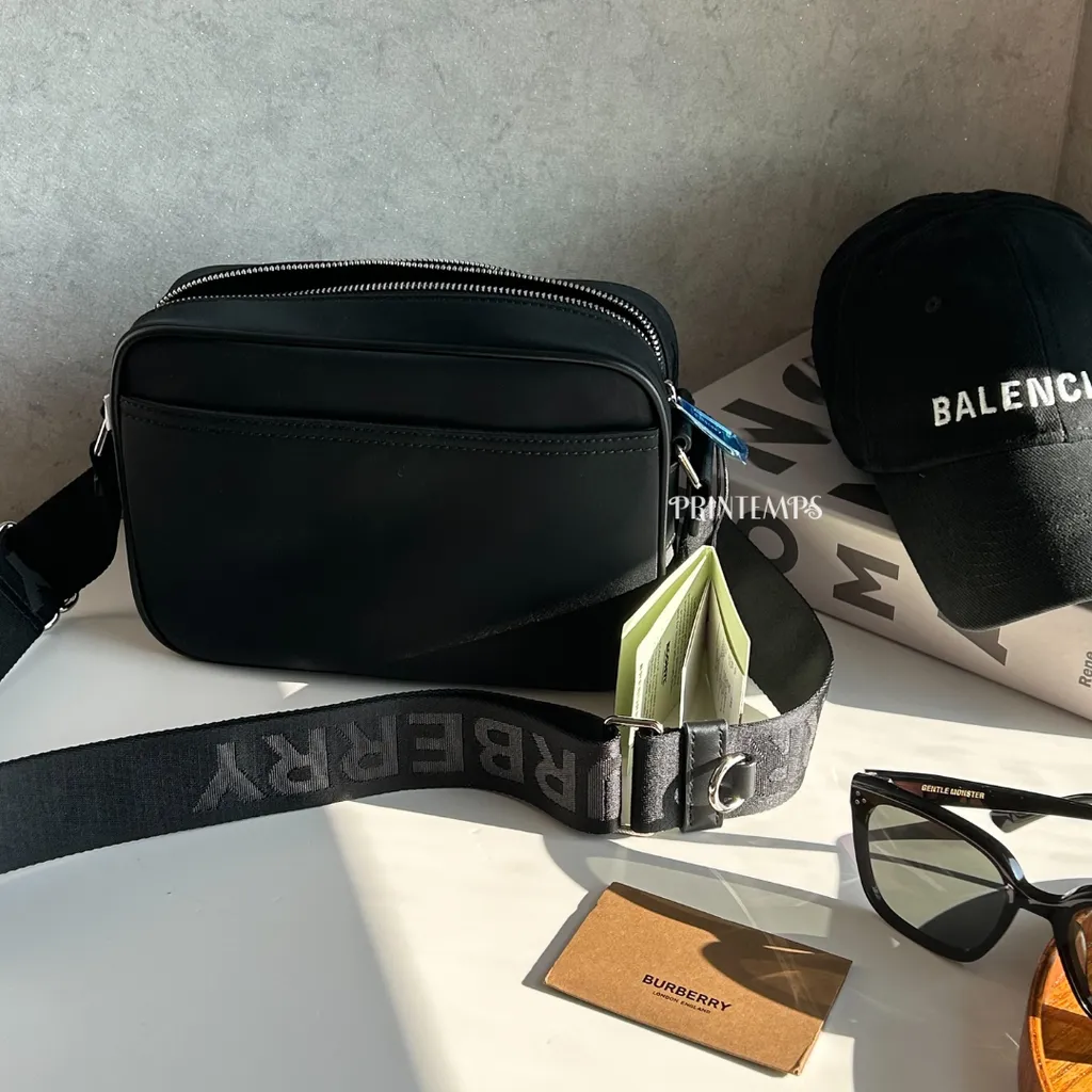 BURBERRY PADDY尼龍郵差包 (5)