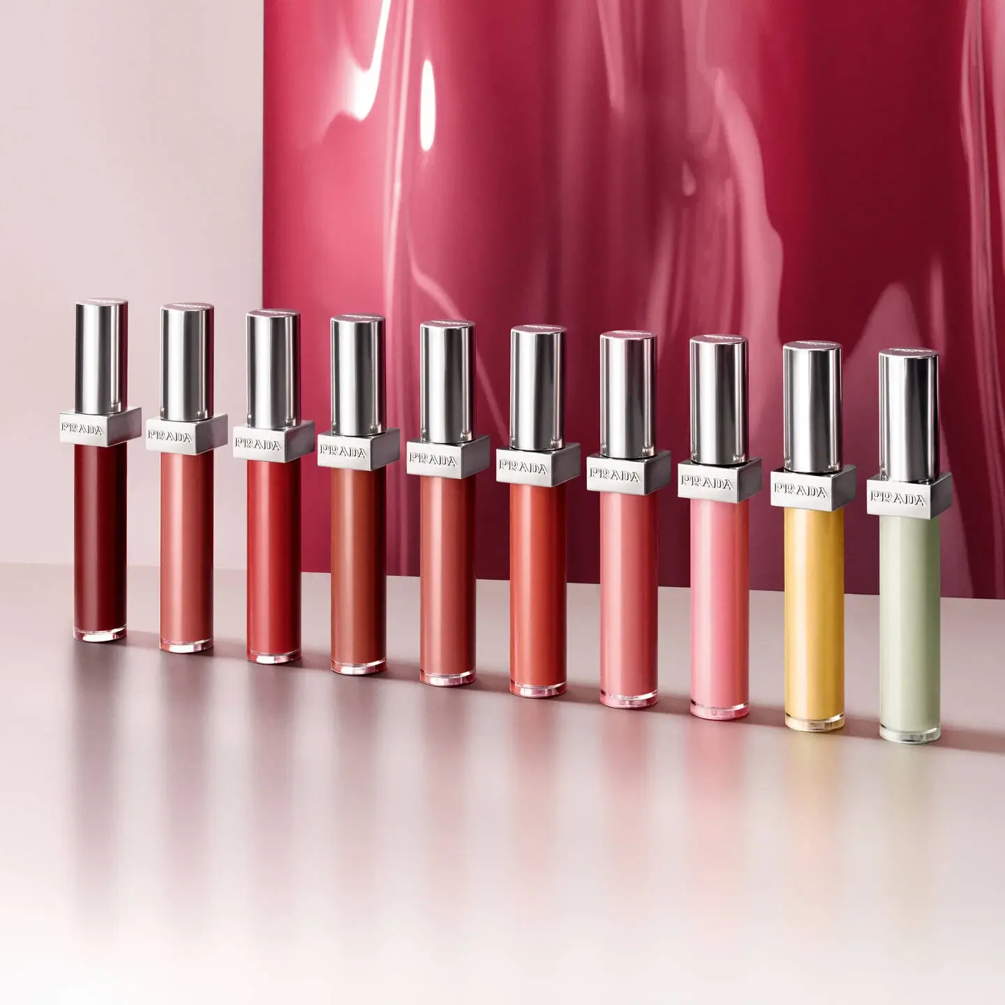 Prada_Beauty_26_Reflection_Glossy_Liquid_Balm_Hero_StillLife_FULL_Range_Texture_1x1_RVB