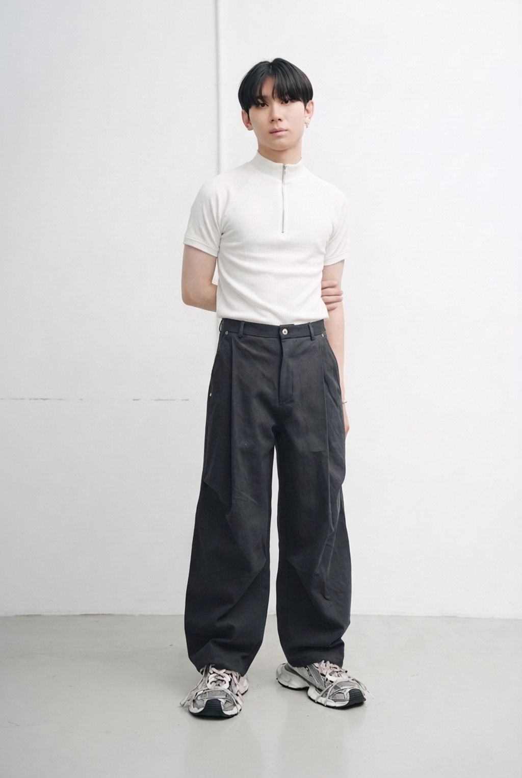 上衣顏色換成白色2