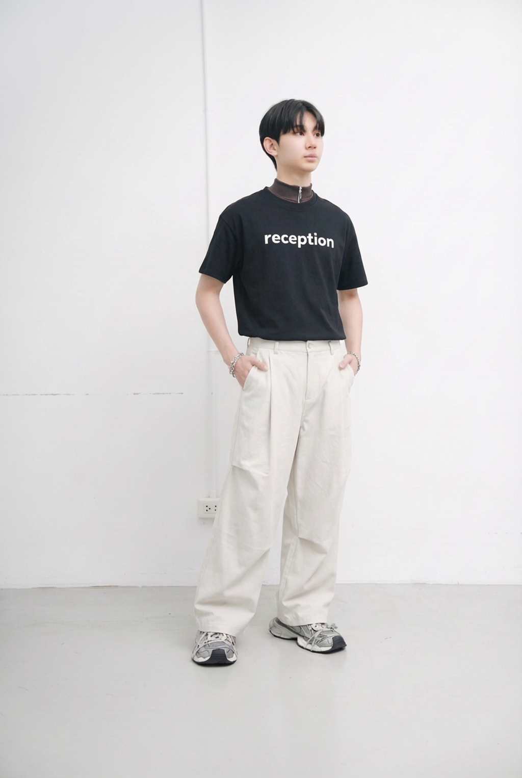 上衣顏色換成黑色1