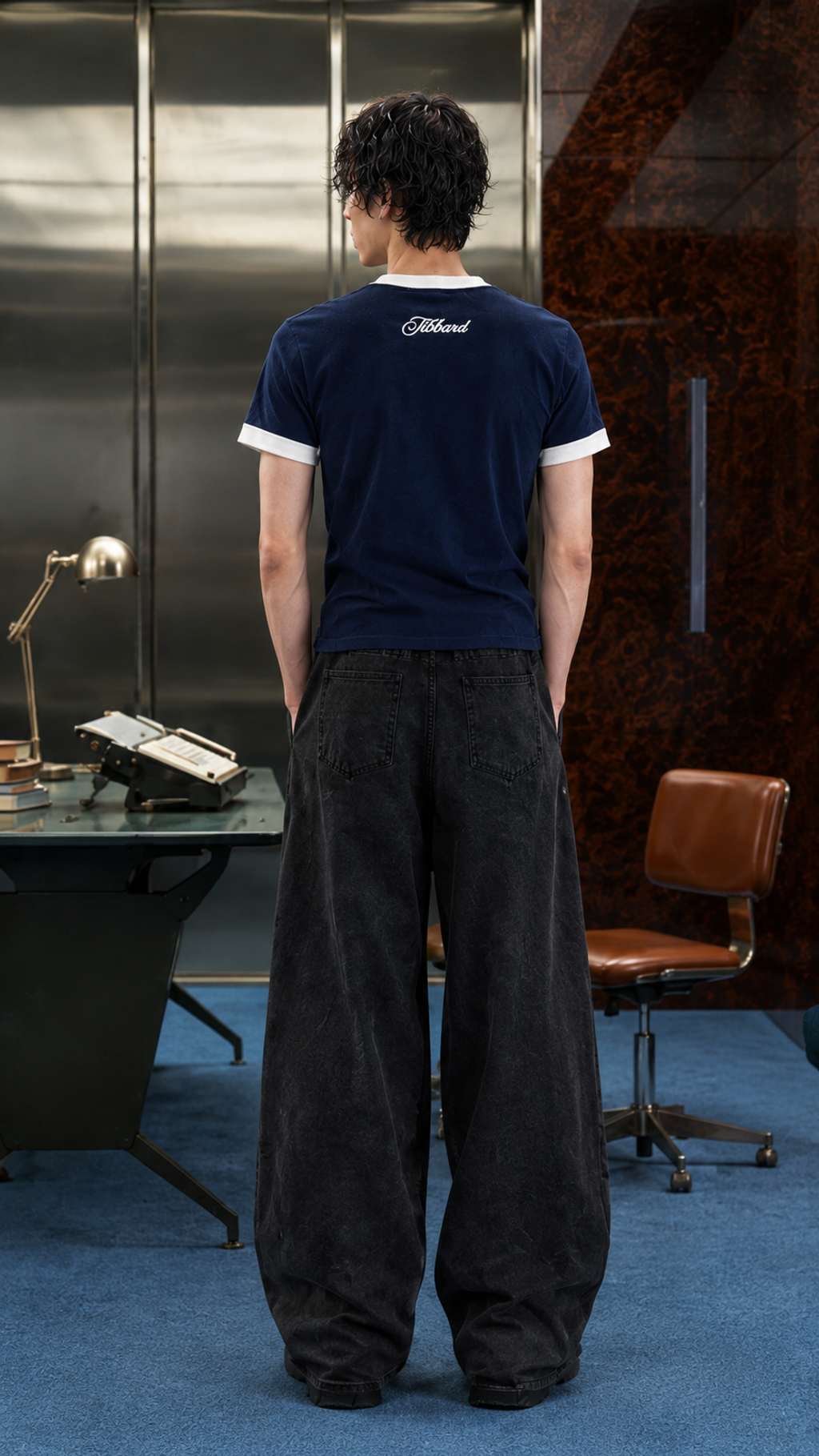 2026-10-03T13:24:00-middle left