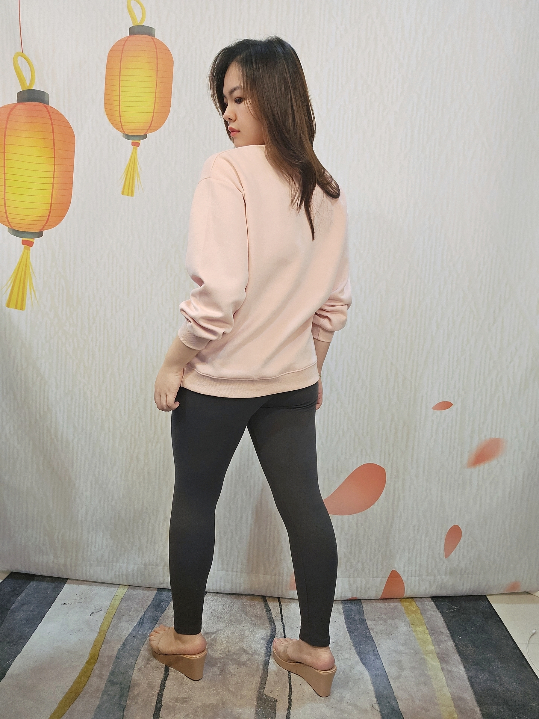 B612_20251029_213830_728_batch_21_1761749285097