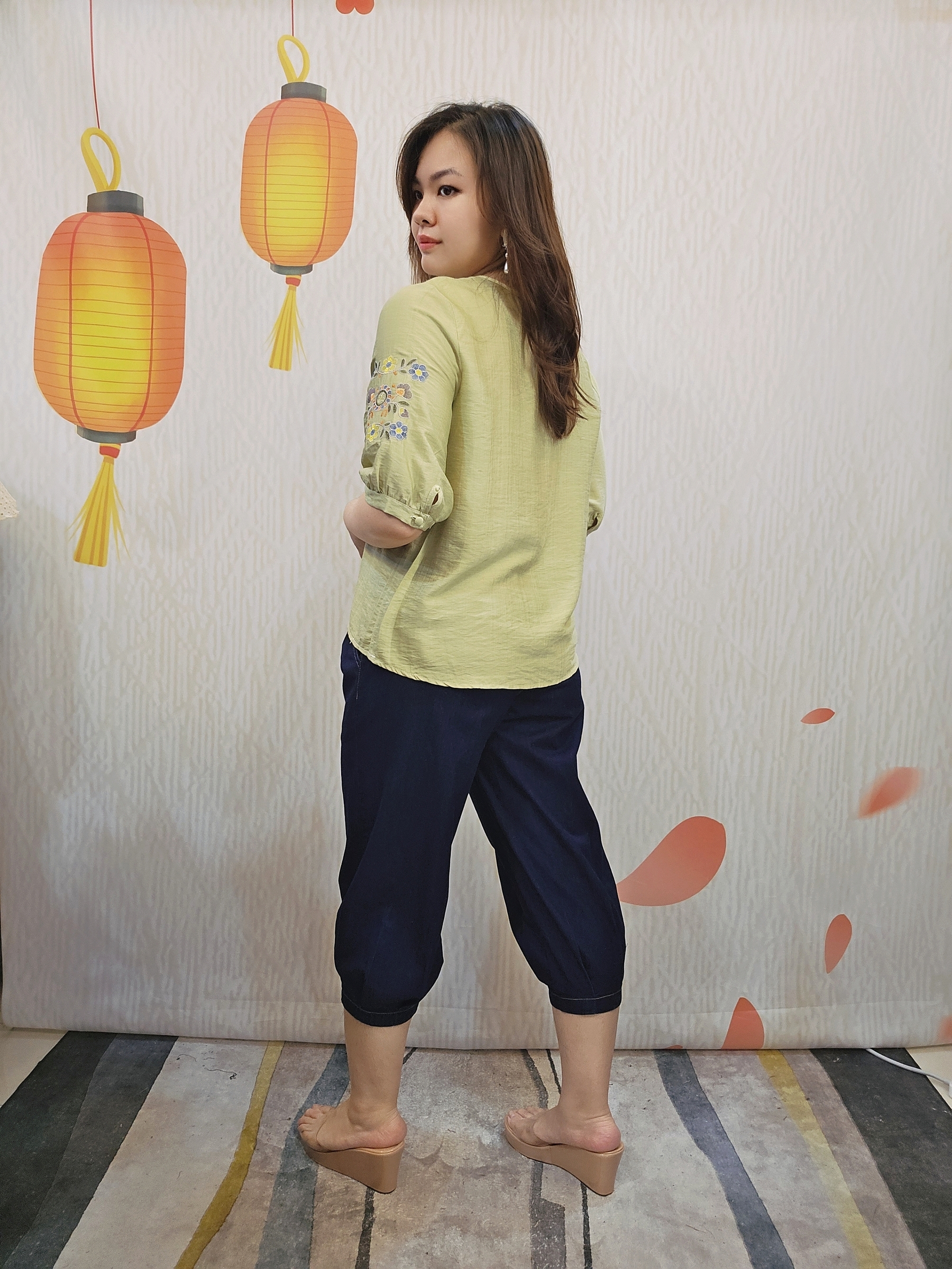 B612_20251108_205615_856_batch_4_1762613597222