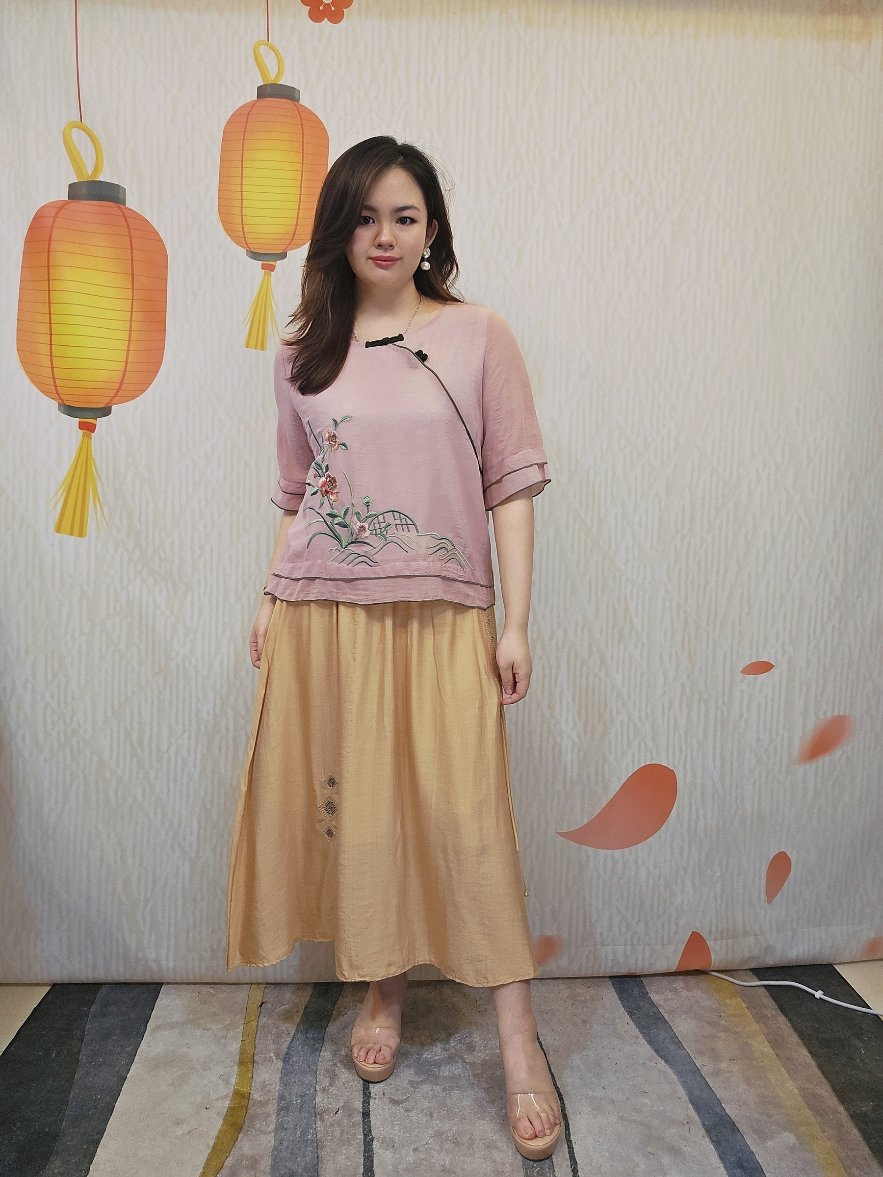 B612_20251119_155627_686_batch_13_1763650723657