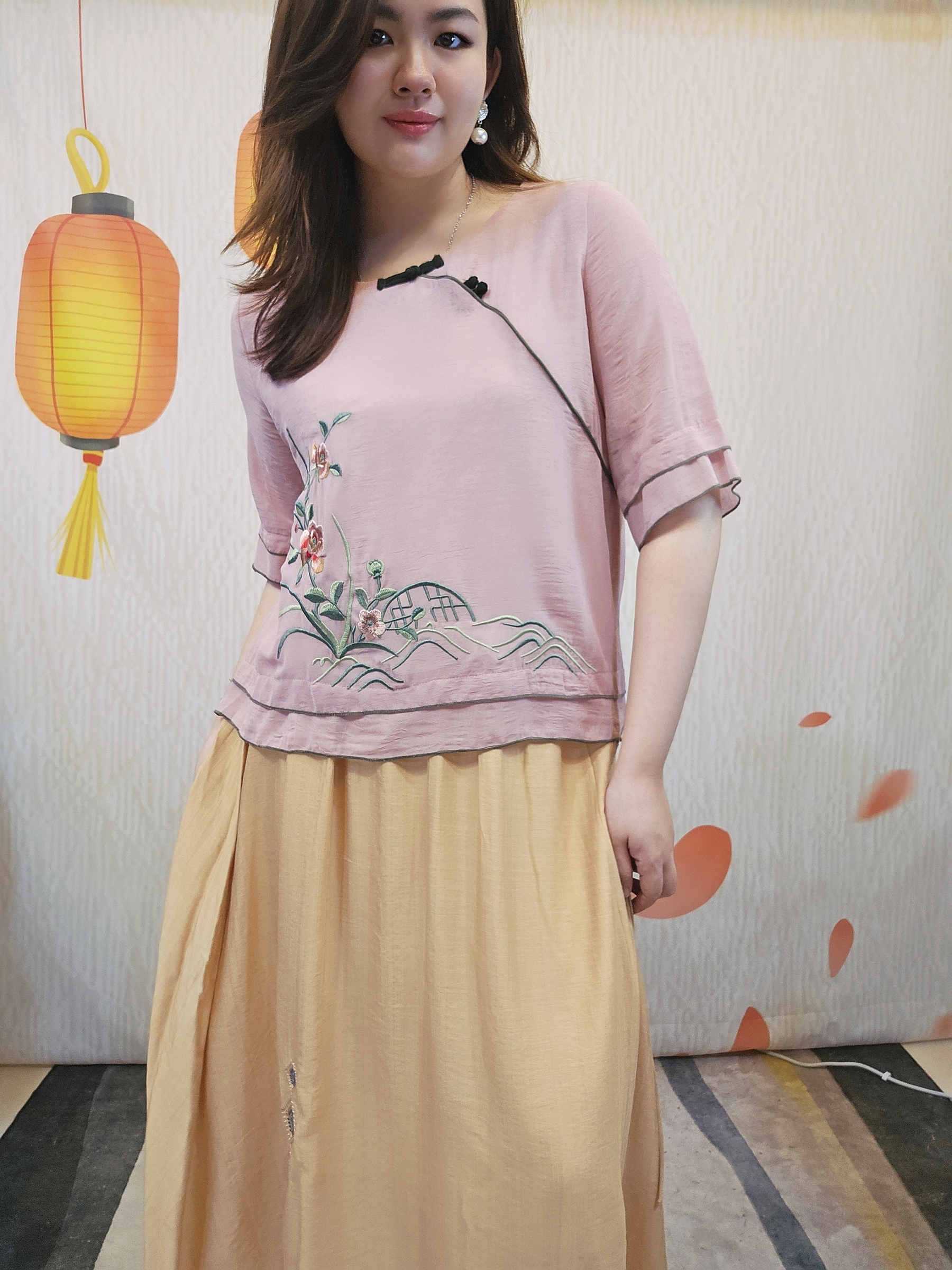 B612_20251119_155638_059_batch_10_1763650723241