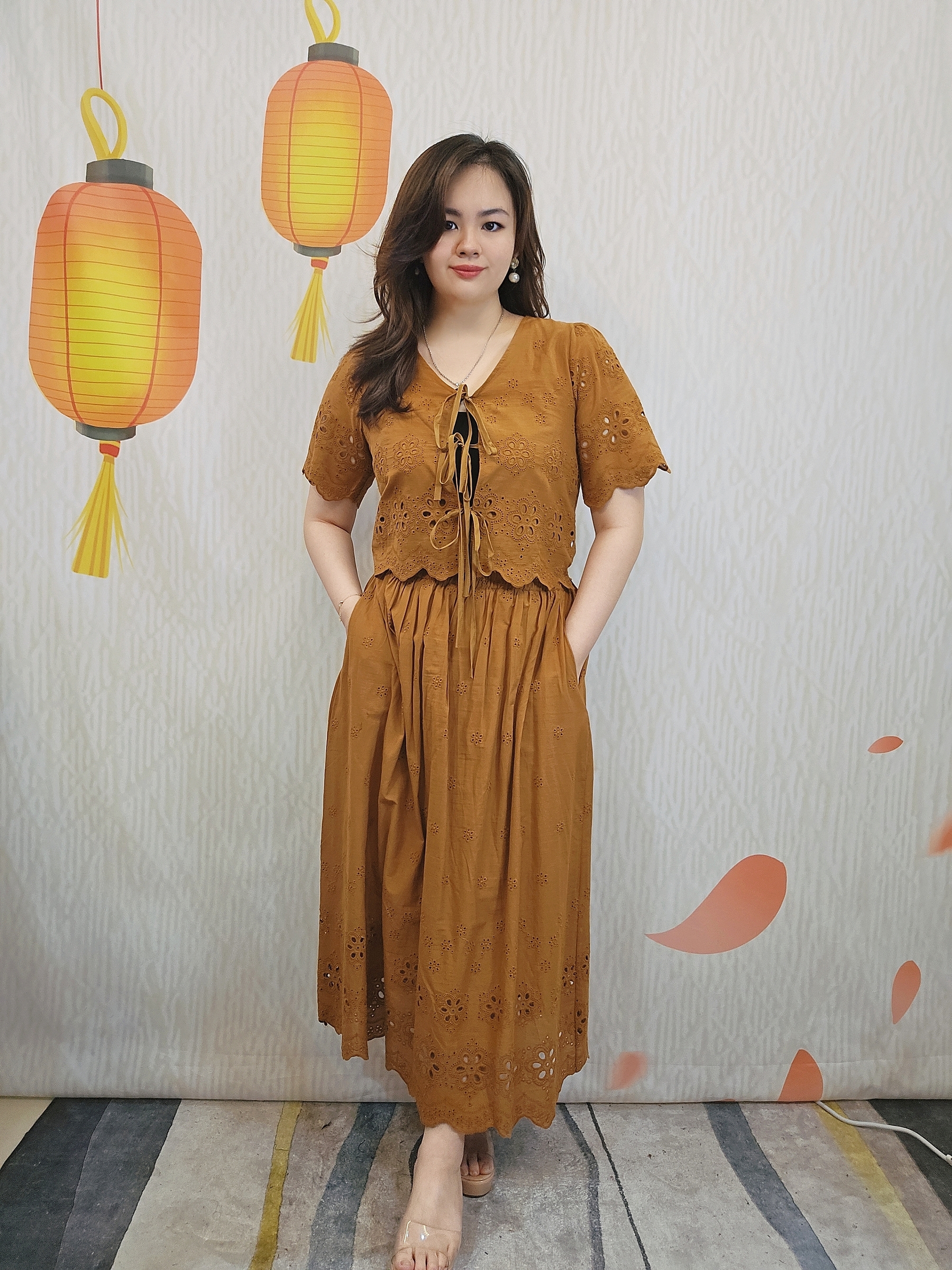 B612_20251125_210049_255_batch_4_1764084154729