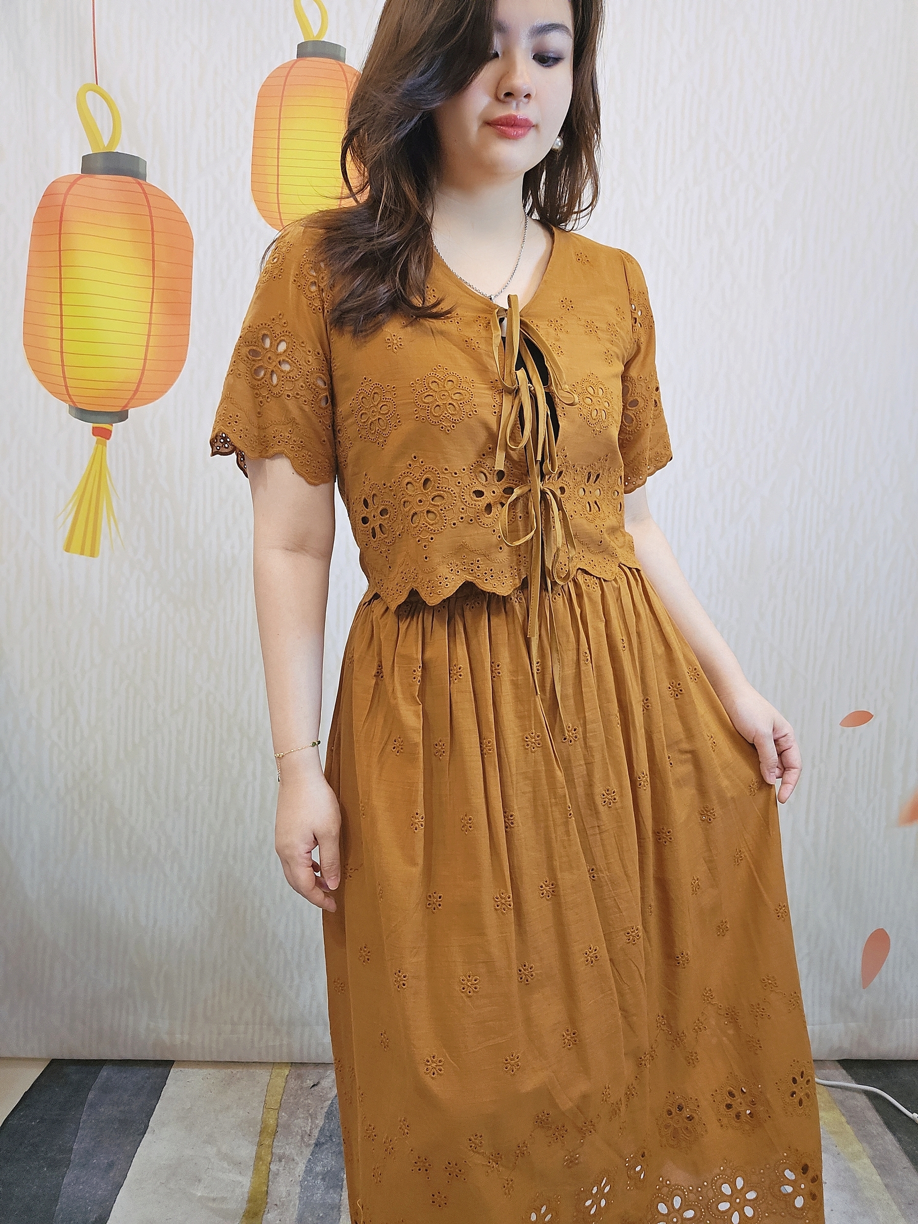 B612_20251125_210100_259_batch_2_1764084154394