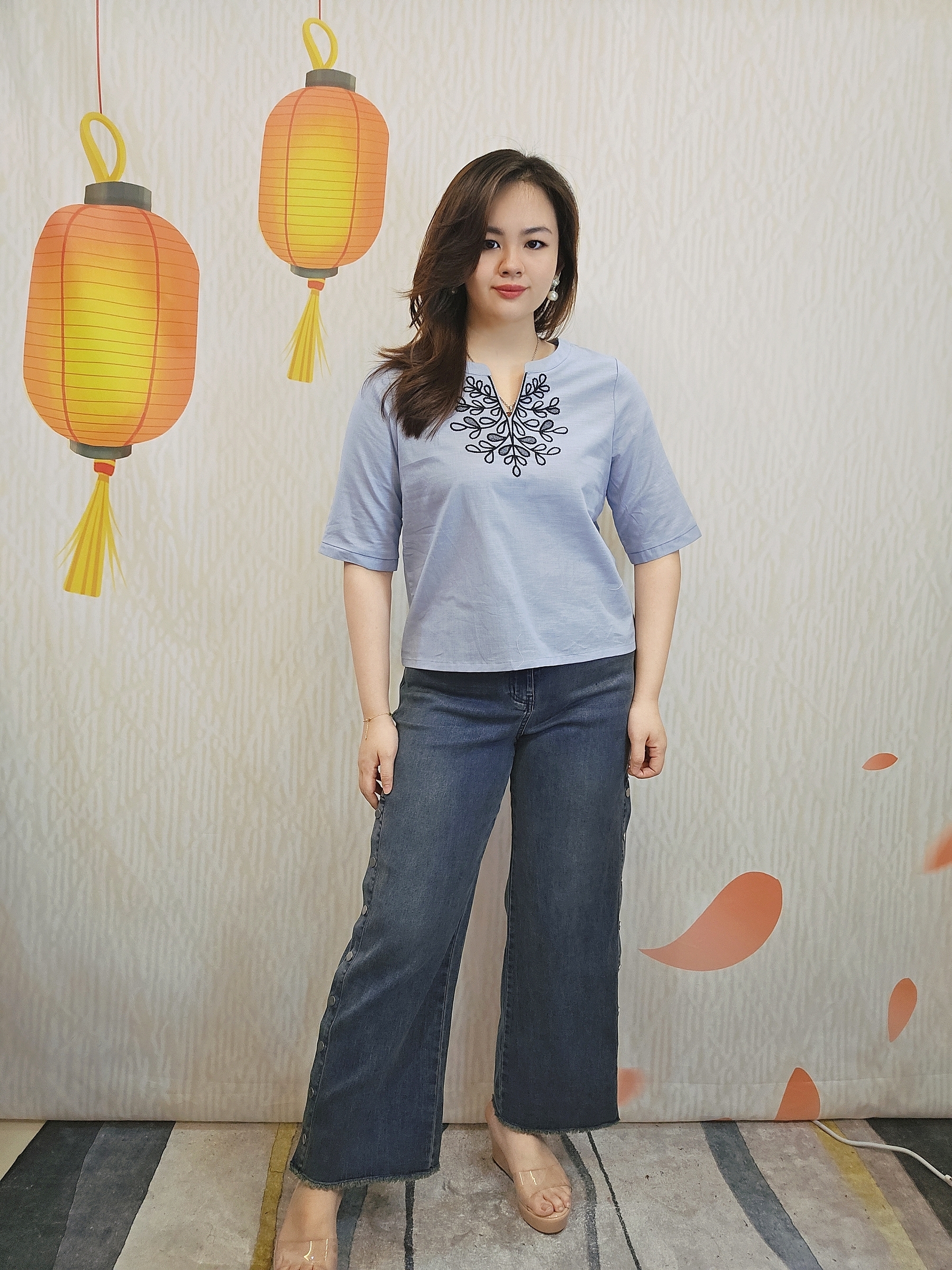 B612_20251125_213750_536_batch_2_1764085338875