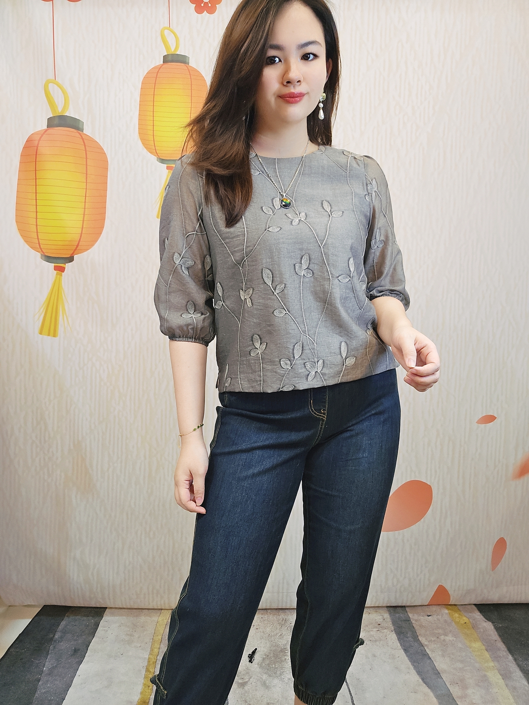 B612_20251206_193335_212_batch_5_1765038683731