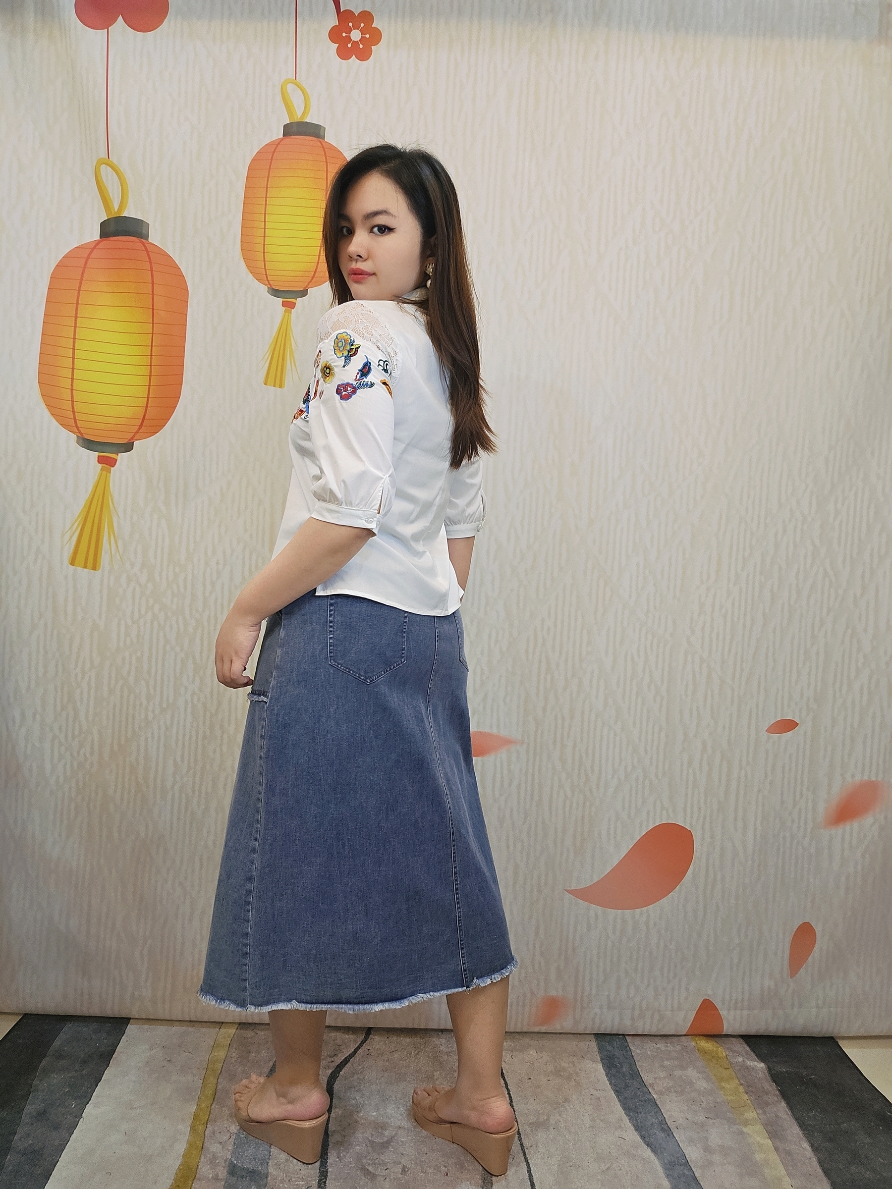 B612_20251226_220326_990_batch_1_1766765285496