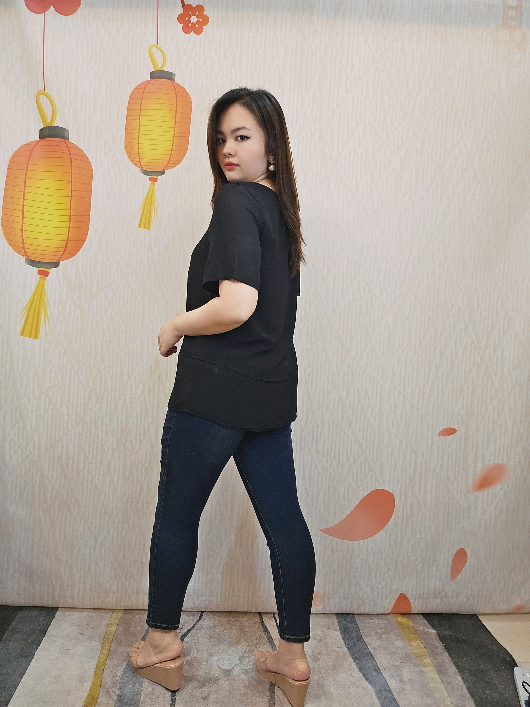 B612_20251226_213758_725_batch_3_1766765935553