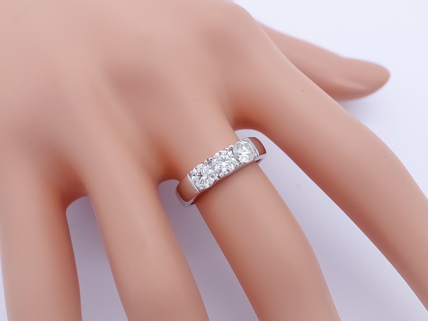 LINE_ALBUM_202333_230304_44