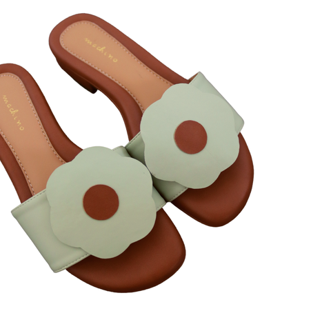 machino Hana Green in Spring Flats 4.png