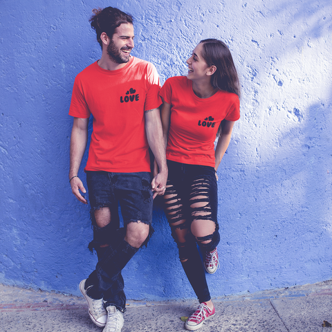 t-shirt-mockup-featuring-a-young-couple-in-love-walking-around-a20583.png